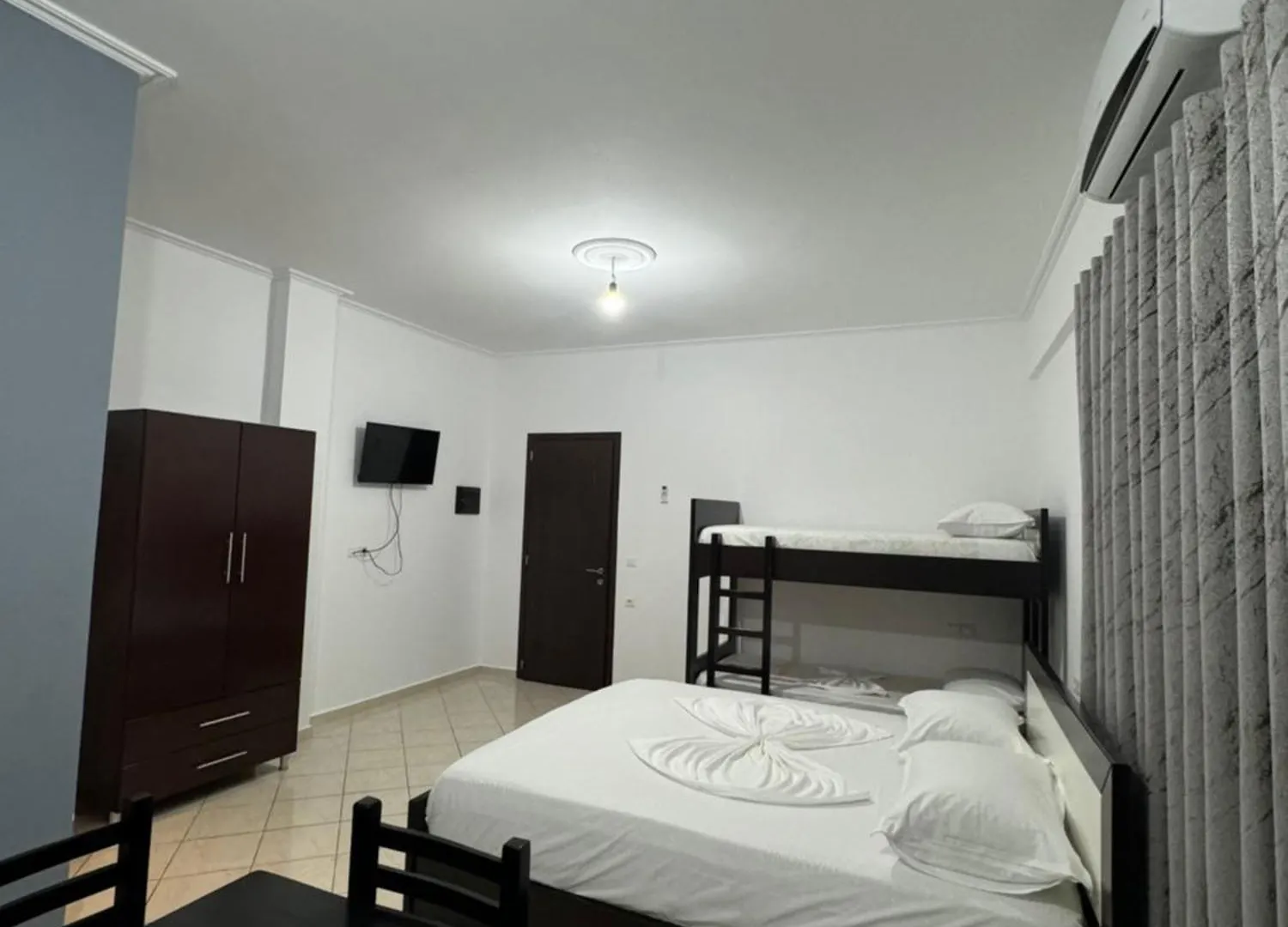 Vila Zeka Ksamil 0*,  Albania